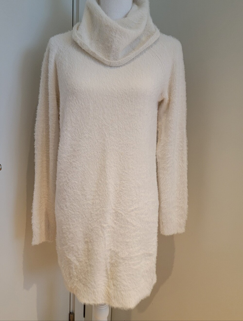 ♥️ LOU & GREY FOR LOFT WHITE SWEATER DRESS